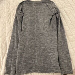 Lululemon long sleeve